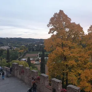 Elegante E Spazioso Bilocale In Zona Certosa Florenz
